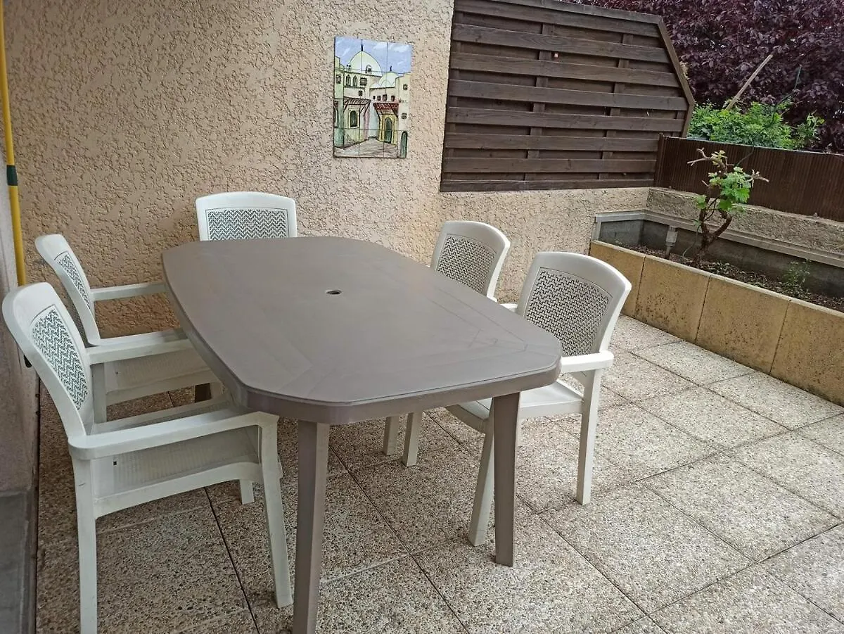 Duplex En Maison, Terrasse, Garage, Au Calme 리옹