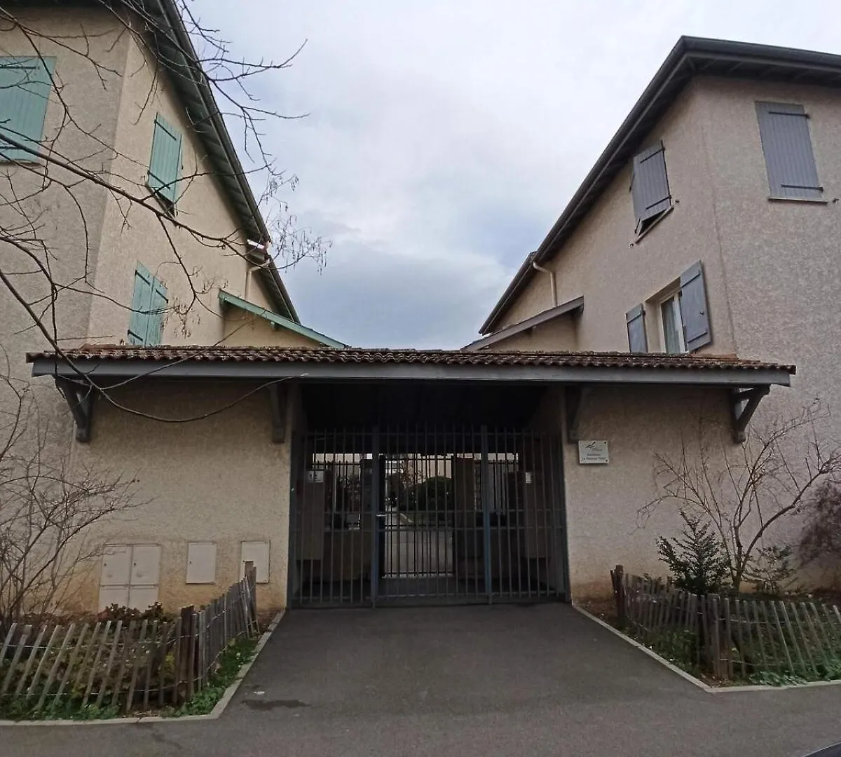 아파트 Duplex En Maison, Terrasse, Garage, Au Calme 리옹
